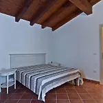Le Pavoncelle Di *